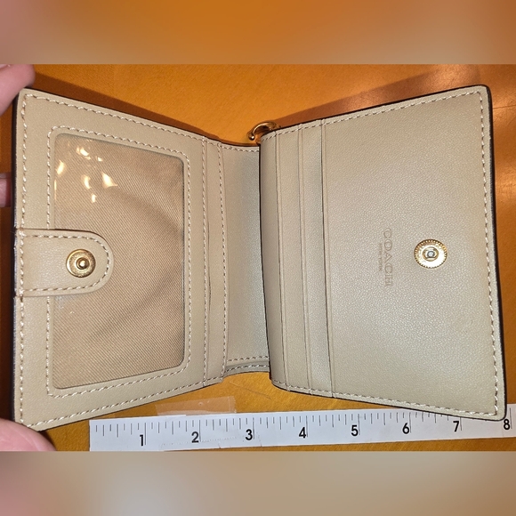 COACH 7353 Ivory Embossed Leather Bifold Snap Wallet Gold Accents NWOT - Picture 9 of 13